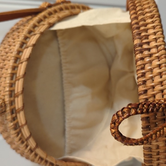 Round Rattan Bag - Picture 5 of 6